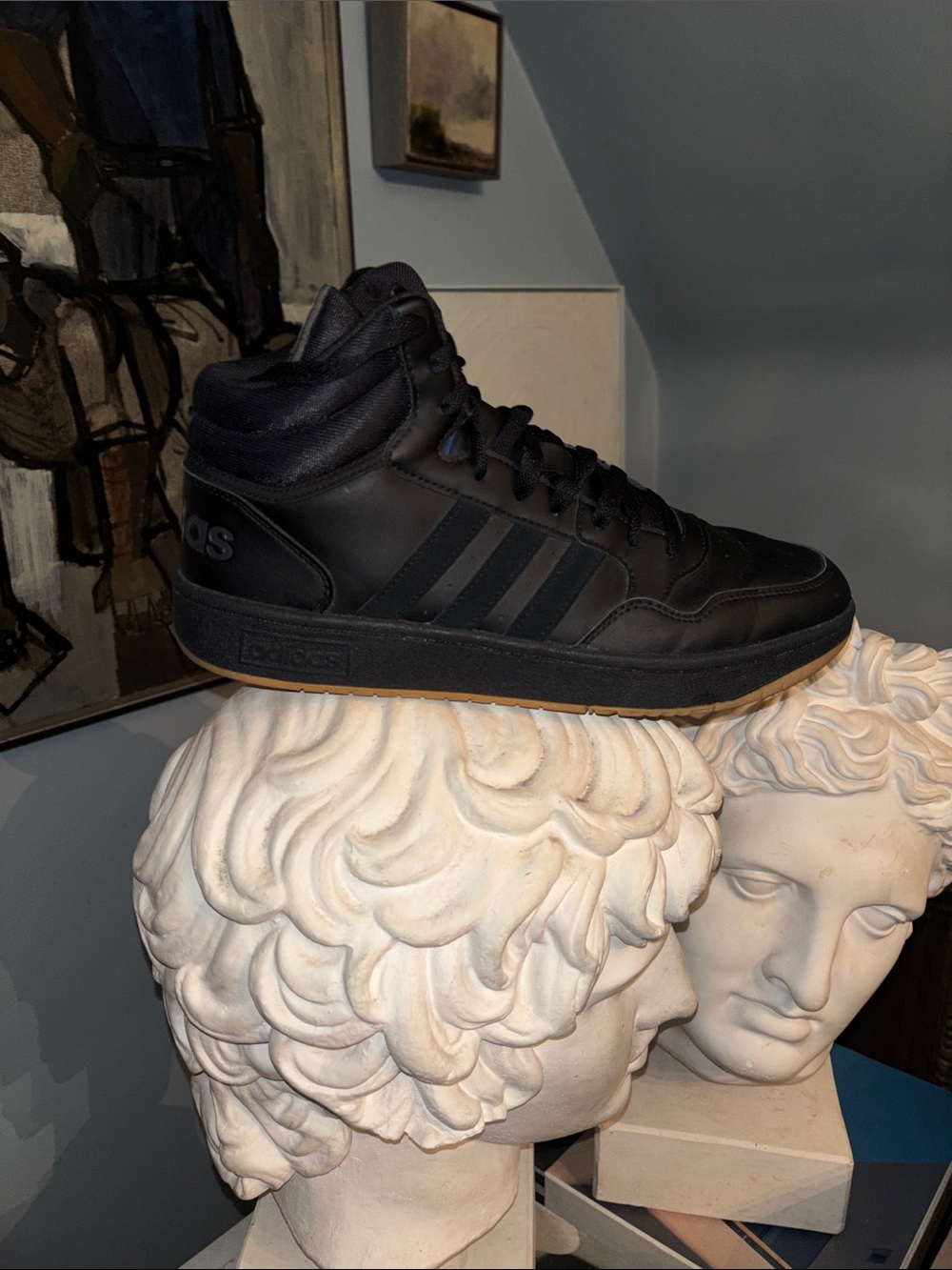 Men’s Mid Adidas Hoops!
